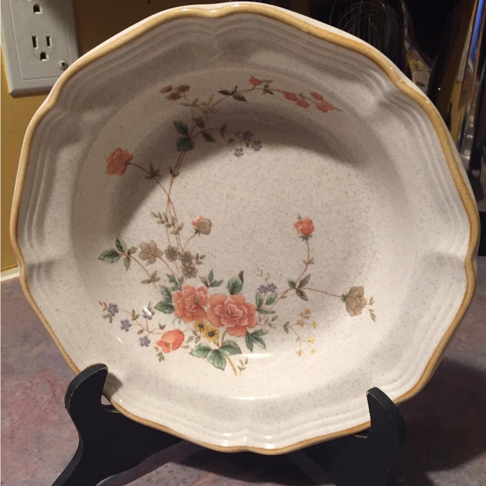 6239 MIKASA Garden Club SILK BOUQUET Soup Salad Bowl 8” Beige Retired Pattern